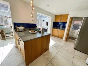 Kitchen- click for photo gallery